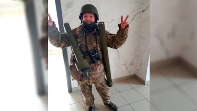 "We're from Ukraine": як українські меми про війну перекладають для закордонної аудиторії "We're from Ukraine": як українські меми про війну перекладають для закордонної аудиторії