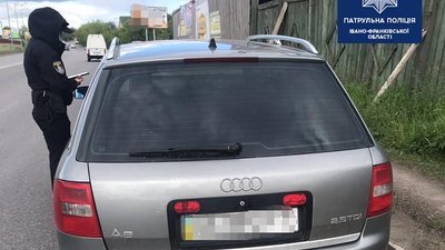 У Франківську за добу впіймали двох водіїв без документів на авто