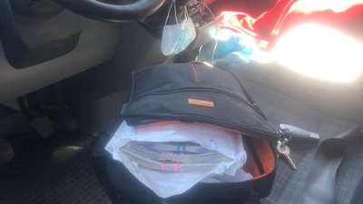 Майже 20 тисяч фунтів стерлінгів вилучили митники на КПП "Тиса" Майже 20 тисяч фунтів стерлінгів вилучили митники на КПП "Тиса"