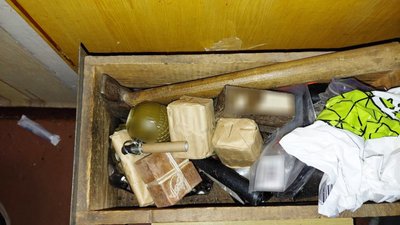 У Первомайську чоловіка судитимуть за вбивство дружини та травмування двох дітей — поліція У Первомайську чоловіка судитимуть за вбивство дружини та травмування двох дітей — поліція