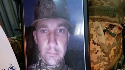 Із 37-річним воїном Валентином Мельницьким попрощалися у Хмельницькому