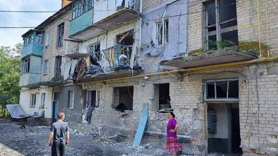 "Їхали по мінному полю й не дихали": інтерв'ю з жінкою, яка евакуювалась у Хмельницький
