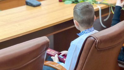 У Житомирі рідним загиблих за Україну воїнів передали державні нагороди У Житомирі рідним загиблих за Україну воїнів передали державні нагороди