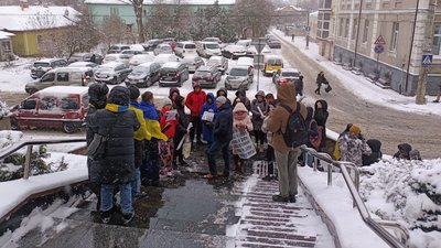 Акція, пропозиція військових і 500 тисяч на ЗСУ: як минула сесія Луцької міської ради Акція, пропозиція військових і 500 тисяч на ЗСУ: як минула сесія Луцької міської ради