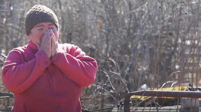 “Якби нас не було, то села не було б", — жителі Кам'янського розповіли, як живуть під обстрілами “Якби нас не було, то села не було б", — жителі Кам'янського розповіли, як живуть під обстрілами