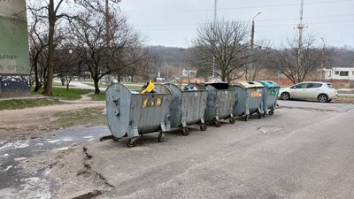 Вартість баків для сміття у Полтаві: які гроші витратять на закупівлю Вартість баків для сміття у Полтаві: які гроші витратять на закупівлю