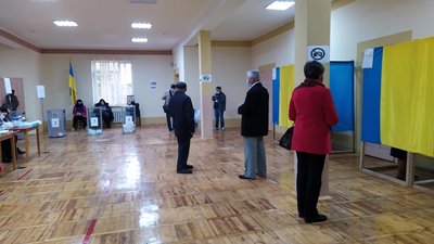 Місцеві вибори на Львівщині: як відбувається голосування у Жовкві