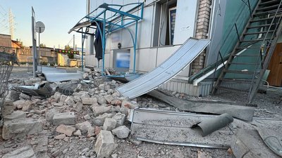 "Бачив дим, бачив руйнування, людей, які просили допомогу": очевидці про обстріл Запоріжжя армією РФ "Бачив дим, бачив руйнування, людей, які просили допомогу": очевидці про обстріл Запоріжжя армією РФ