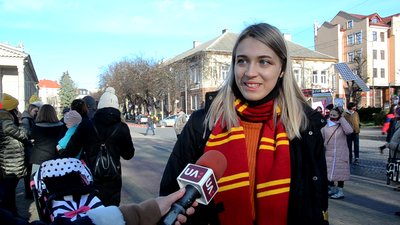 У Тернополі провели акцію "Мовчу про насильство" У Тернополі провели акцію "Мовчу про насильство"