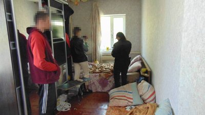 На Черкащині затримали чоловіка, якого підозрюють в участі у двох розбійних нападах На Черкащині затримали чоловіка, якого підозрюють в участі у двох розбійних нападах