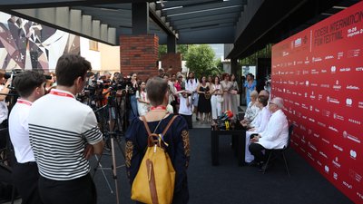 Першими переглядають стрічку "Довбуш": як у Чернівцях минає перший день Одеського кінофестивалю
