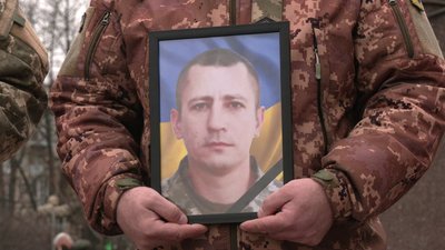 
У Рівному попрощалися з військовим Володимиром Кривоносовим