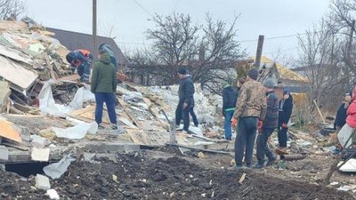 Збиті дрони та ракета, обстріл Нікопольщини, погіршення погоди. Головні новини Дніпра та області 7 січня Збиті дрони та ракета, обстріл Нікопольщини, погіршення погоди. Головні новини Дніпра та області 7 січня