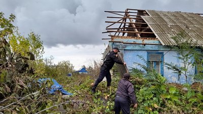 Буревій на Херсонщині: наслідки негоди усувають досі