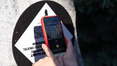 Talking Statues: проєкт Ярослави Гресь "озвучив" пам'ятник Дмитру Вишневецькому в Запоріжжі Talking Statues: проєкт Ярослави Гресь "озвучив" пам'ятник Дмитру Вишневецькому в Запоріжжі