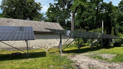 "32 панелі потужністю 13 кВт": на території дитсадка на Рівненщині встановили сонячну електростанцію "32 панелі потужністю 13 кВт": на території дитсадка на Рівненщині встановили сонячну електростанцію