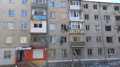 удар наслідки обстрілу армія РФ ракетний Слов’янськ Донецька область 15 квітня 2024 рік удар наслідки обстрілу армія РФ ракетний Слов’янськ Донецька область 15 квітня 2024 рік