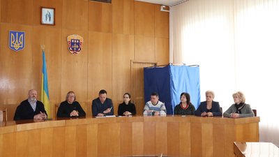 Члени конкурсної комісії з посади директора Тернопільської обласної універсальної наукової бібліотеки Члени конкурсної комісії з посади директора Тернопільської обласної універсальної наукової бібліотеки