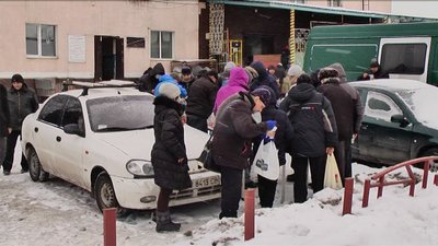 У Вінниці подружжя американців годує безхатьків У Вінниці подружжя американців годує безхатьків