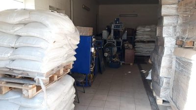 Фальсифіковану продукцію виготовляли на Волині в антисанітарних умовах Фальсифіковану продукцію виготовляли на Волині в антисанітарних умовах