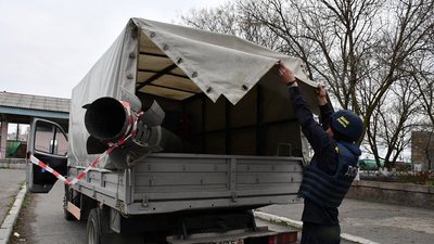 Розміновують територію. Скільки боєприпасів піротехніки ДСНС вилучили протягом доби на Миколаївщині
