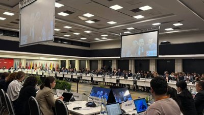 У Варшаві країни ОБСЄ закликали посилити підтримку людей, які виїжджають з Криму