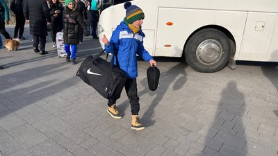 80 дітей-футболістів із різних регіонів України відправили до Італії 80 дітей-футболістів із різних регіонів України відправили до Італії