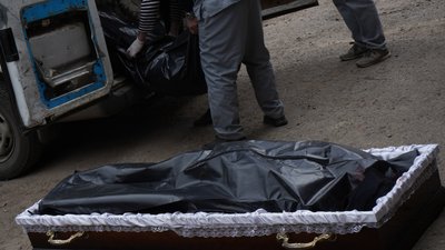 "Якщо всі поїдуть, буде простіше нас захопити". Як Миколаїв живе із російською армією на підступах "Якщо всі поїдуть, буде простіше нас захопити". Як Миколаїв живе із російською армією на підступах