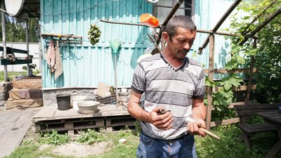 "Нам треба вижити". Прикордонне село Бояро-Лежачі на Сумщині майже щодня під обстрілами "Нам треба вижити". Прикордонне село Бояро-Лежачі на Сумщині майже щодня під обстрілами
