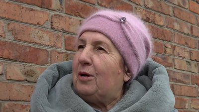 Зі світлом, але під звуки обстрілів. Як живуть жителі Нью-Йорка на Донеччині