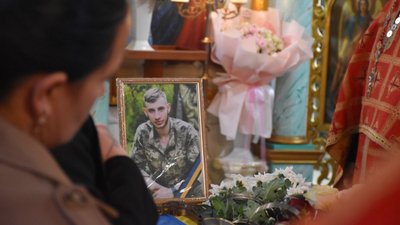 На Закарпатті попрощалися з полеглим на війні Михайлом Кормошем