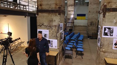 Режисер фільму Тарас Томенко Режисер фільму Тарас Томенко