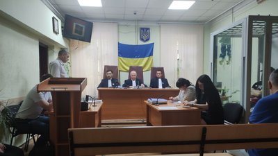 У суді розглядають справу про побиття громадської активістки з Дніпра Наталії Ешонкулової: що нового