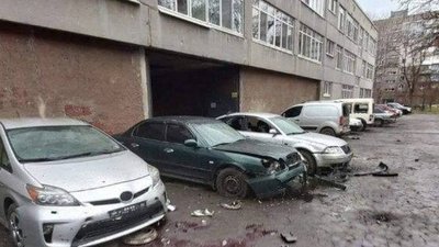 Окупанти вирішили легалізувати вкрадені у маріупольців автівки