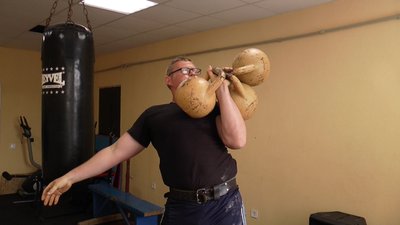 "Буду виступати у двох дисциплінах". Важкоатлет з Луганщини готується до чемпіонату світу "Буду виступати у двох дисциплінах". Важкоатлет з Луганщини готується до чемпіонату світу