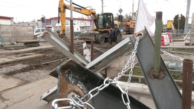 Не давали відремонтувати рейки: у Харкові підприємці “Барабашово” пікетували роботу комунальників Не давали відремонтувати рейки: у Харкові підприємці “Барабашово” пікетували роботу комунальників