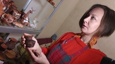 "Я часто бачила у снах, як щось виліплюю із глини": чому житомирянка проміняла телебачення на гончарство "Я часто бачила у снах, як щось виліплюю із глини": чому житомирянка проміняла телебачення на гончарство