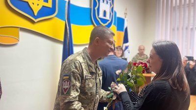 У Житомирі рідним загиблих за Україну воїнів передали державні нагороди У Житомирі рідним загиблих за Україну воїнів передали державні нагороди