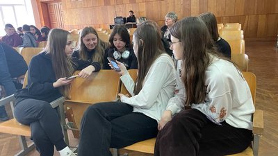 У Тернополі учні долучилися до "Найбільшого уроку у світі"