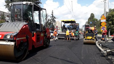 У Києві продовжили час ремонту Паркової дороги