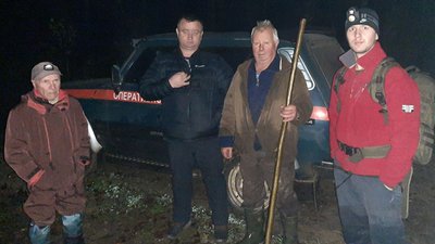 Рятувальники відшукали в лісі на Мукачівщині заблукалого грибаря Рятувальники відшукали в лісі на Мукачівщині заблукалого грибаря