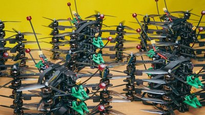 FPV-дрони передала мати загиблого військового для оборонців Куп'янщини FPV-дрони передала мати загиблого військового для оборонців Куп'янщини