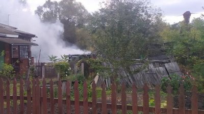 Пошкоджені приватні будинки та адмінбудівля — у поліції показали наслідки обстрілів Сумщини Пошкоджені приватні будинки та адмінбудівля — у поліції показали наслідки обстрілів Сумщини