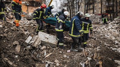 рятувальники із загиблим по вулиці проскури у харкові