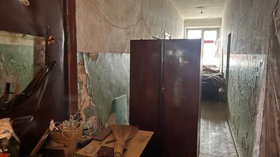Мешканці гуртожитку у Кривому Розі скаржаться на відсутність комунікацій та ремонту: відповідь обслуговуючої компанії