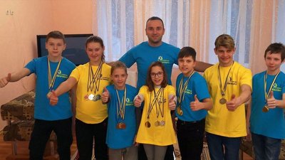 Юні плавці з інвалідністю привезли до Сум 11 золотих медалей
