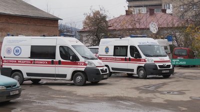 "Госпіталізуємо в ручному режимі". Заступник гендиректора Надвірнянської лікарні про "Госпіталізуємо в ручному режимі". Заступник гендиректора Надвірнянської лікарні про