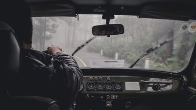 Майже сотню нетверезих водіїв затримали поліцейські на Прикарпатті
