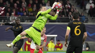 Український воротар Андрій Лунін у матчі 1/8 фіналу Ліги чемпіонів "Лейпциг" — "Реал".