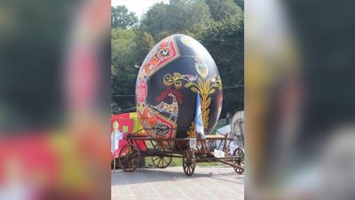 30 років створює писанки. Прикарпатець Олег Кіращук 30 років створює писанки. Прикарпатець Олег Кіращук